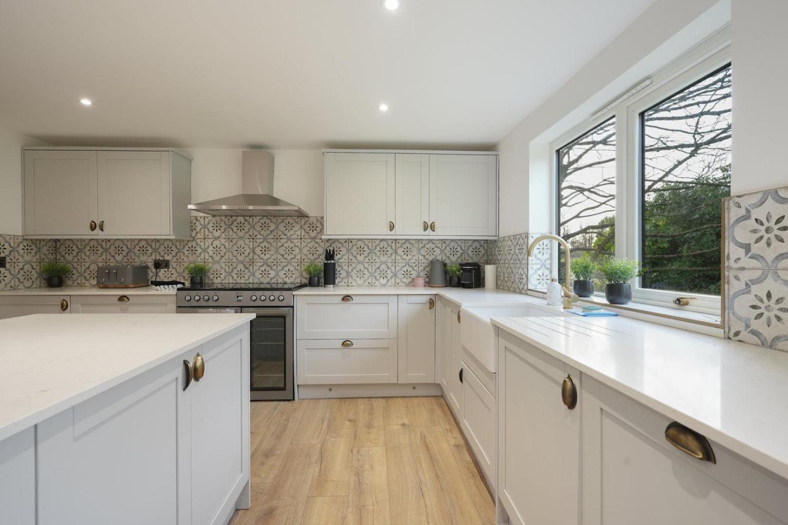 Victorian Retreat In Liverpool Knowsley Exterior photo